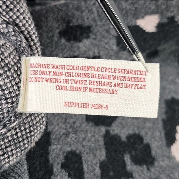 Leopard Print Long Sleeve Sweater Womens XL Grey Black Arizona Jean Company - Picture 10 of 10